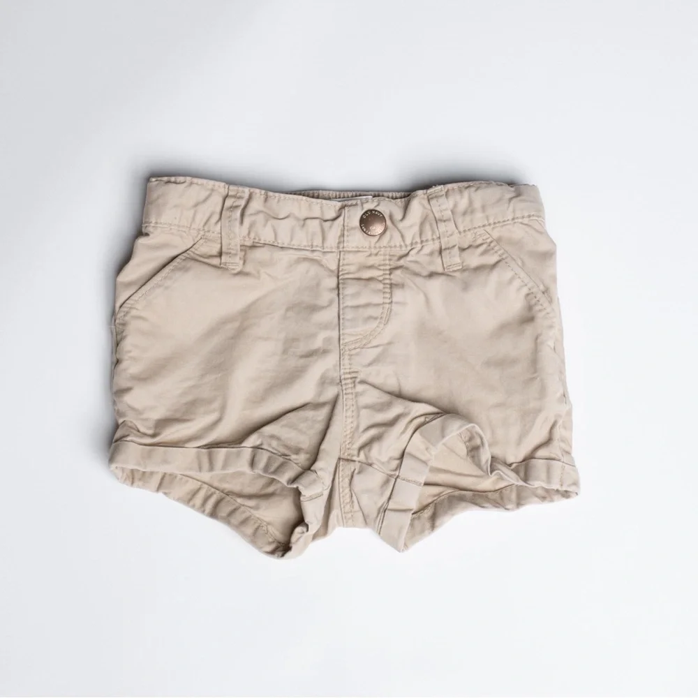 🍒FREE w/ ANY Bundle! Old Navy khaki shorts